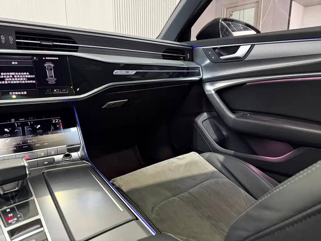 Audi A6L 2022 — фото 11