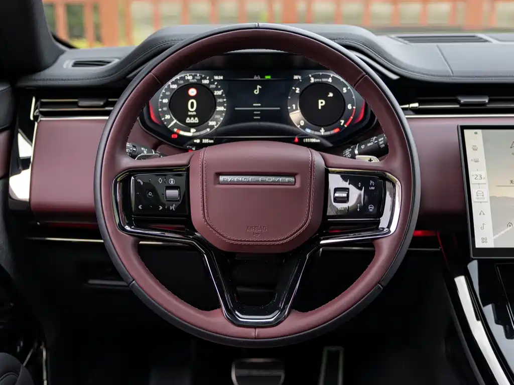 Land Rover Sport 2025 — фото 13