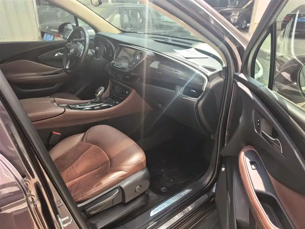 Buick Envision Plus 2016 — фото 11