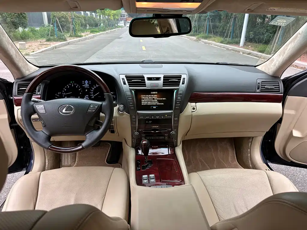 Lexus LS 2008 — фото 12