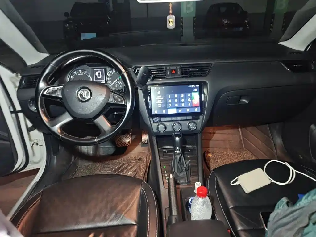 Skoda Octavia 2015 — фото 13