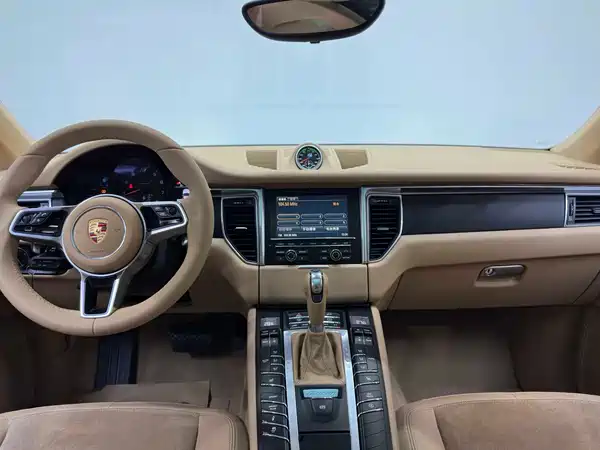Porsche Macan 2014