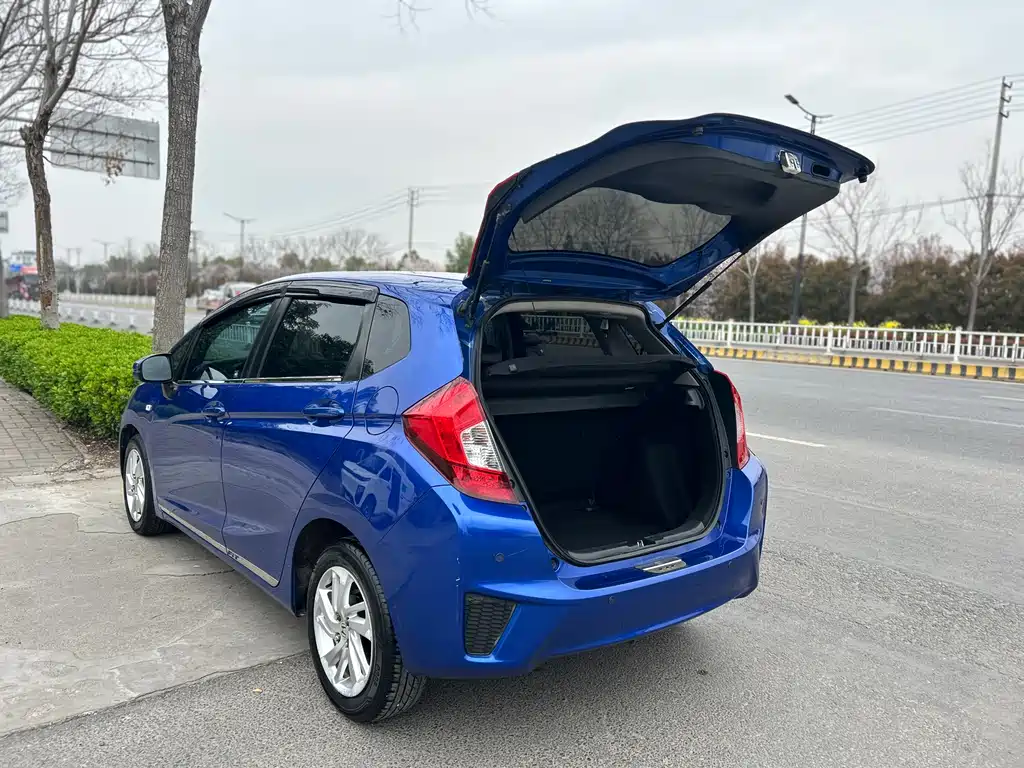Honda Fit 2016 — фото 17