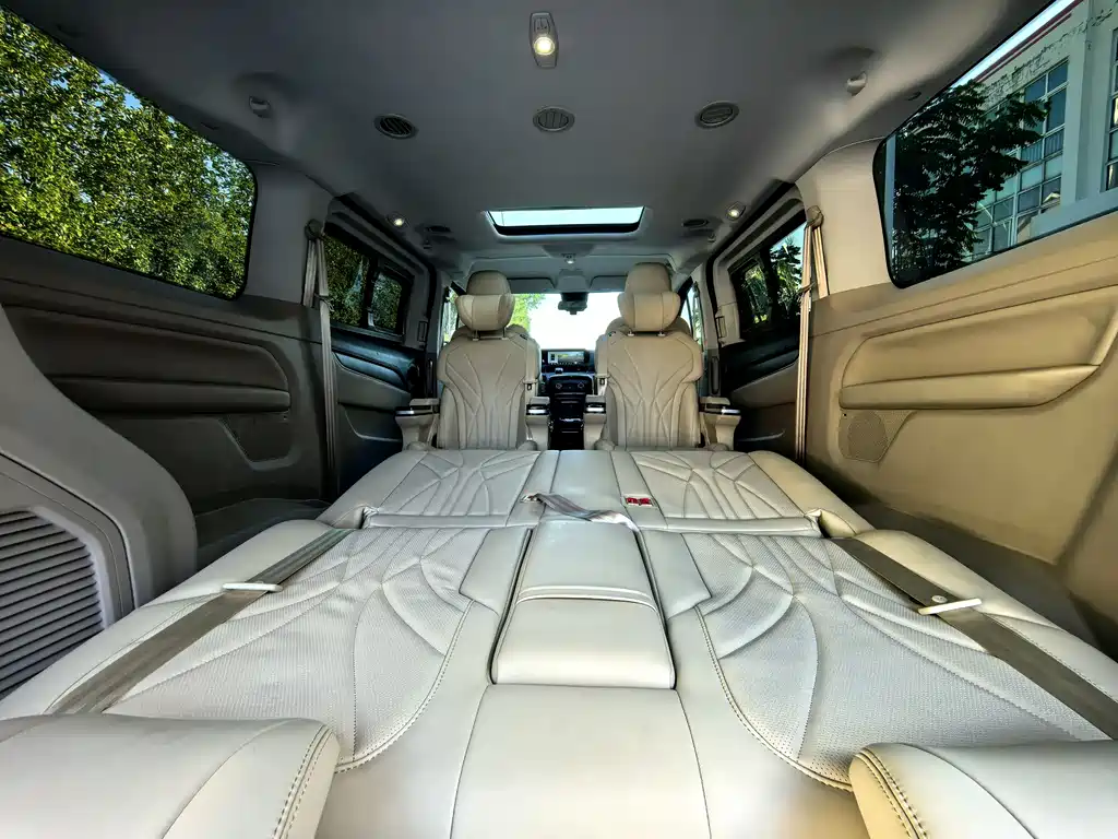 Ford Tourneo 2023 — фото 10