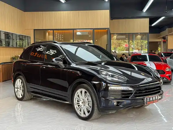 Porsche Cayenne 2011