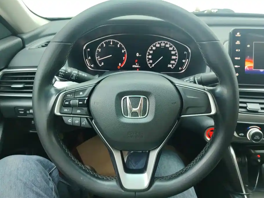 Honda Accord 2021 — фото 15