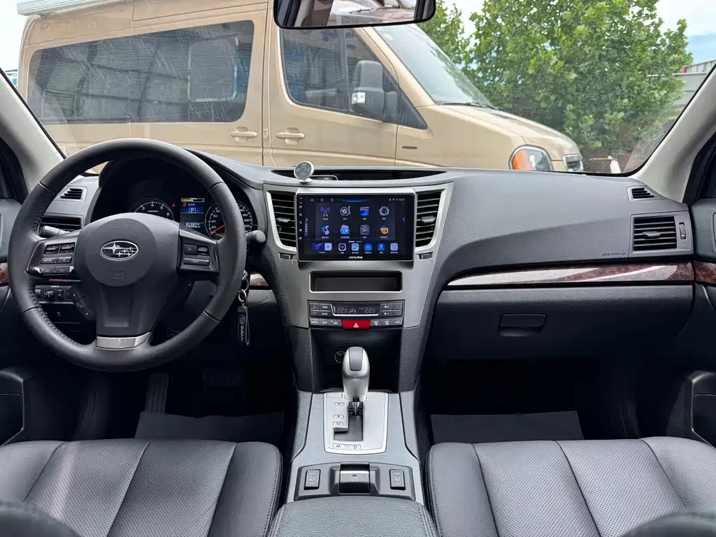 Subaru Outback 2013 — фото 22