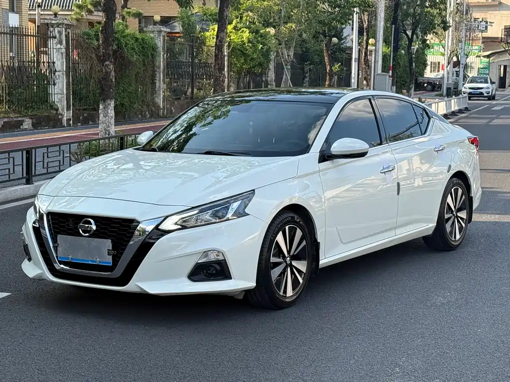 Nissan Teana 2021 — фото 1