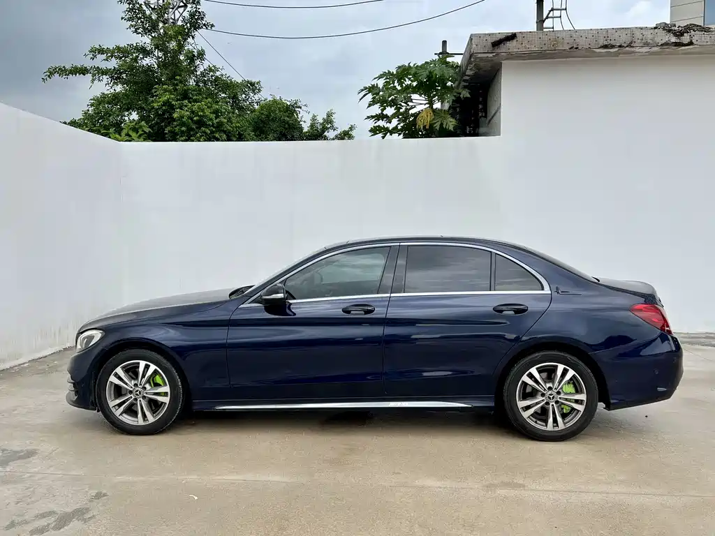 Mercedes-Benz C-Class 2018