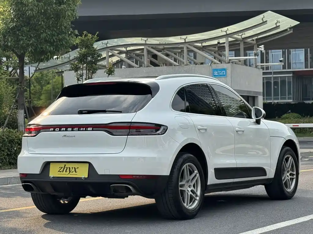 Porsche Macan 2020 — фото 7