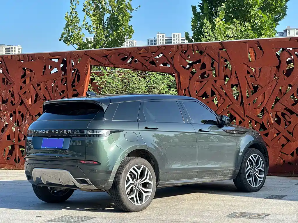 Land Rover Evoque 2022