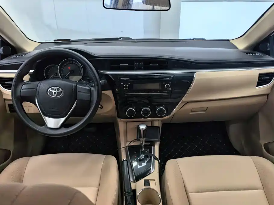Toyota Corolla 2016 — фото 12
