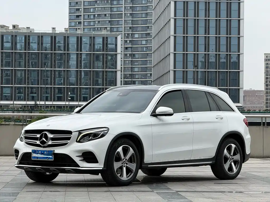 Mercedes-Benz GLC 2017 — фото 1