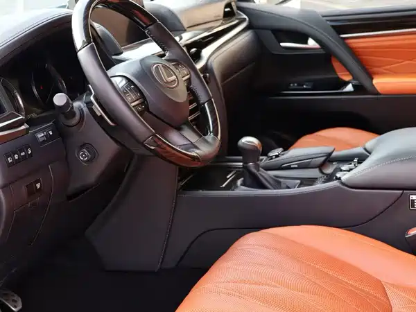 Lexus LX 2019