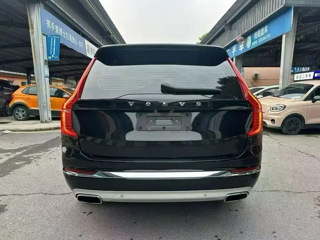Volvo XC90 2020 — фото 9
