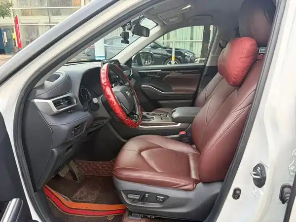Toyota Highlander 2024