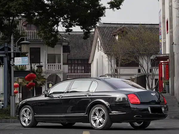 Bentley Flying Spur 2005