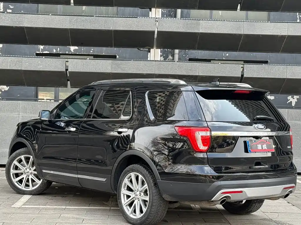 Ford Explorer 2018 — фото 4