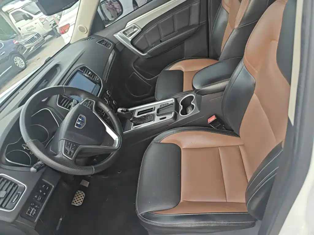 Geely Vision X6 2017 — фото 15