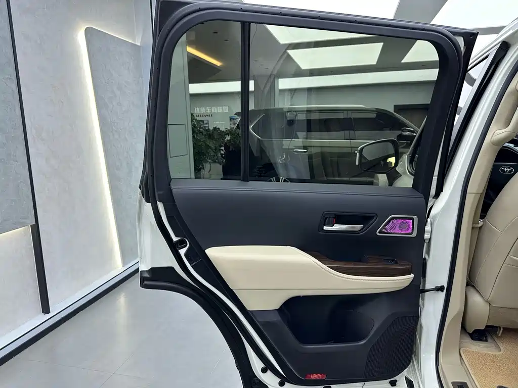 Toyota Land Cruiser 2025 — фото 22