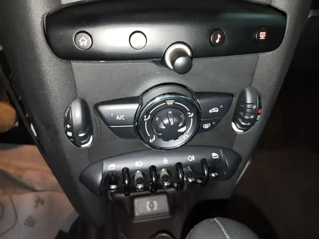 MINI Clubman 2015 — фото 13