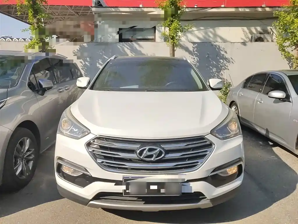 Hyundai Santa Fe 2018 — фото 3
