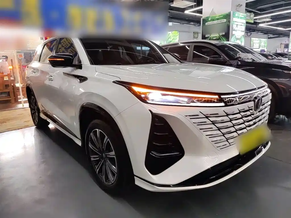 Changan CS75 PLUS 2024 — фото 4