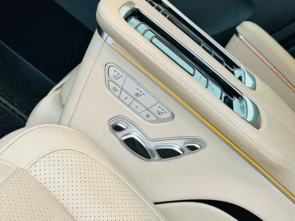 Mercedes-Benz Vito 2023 — фото 12