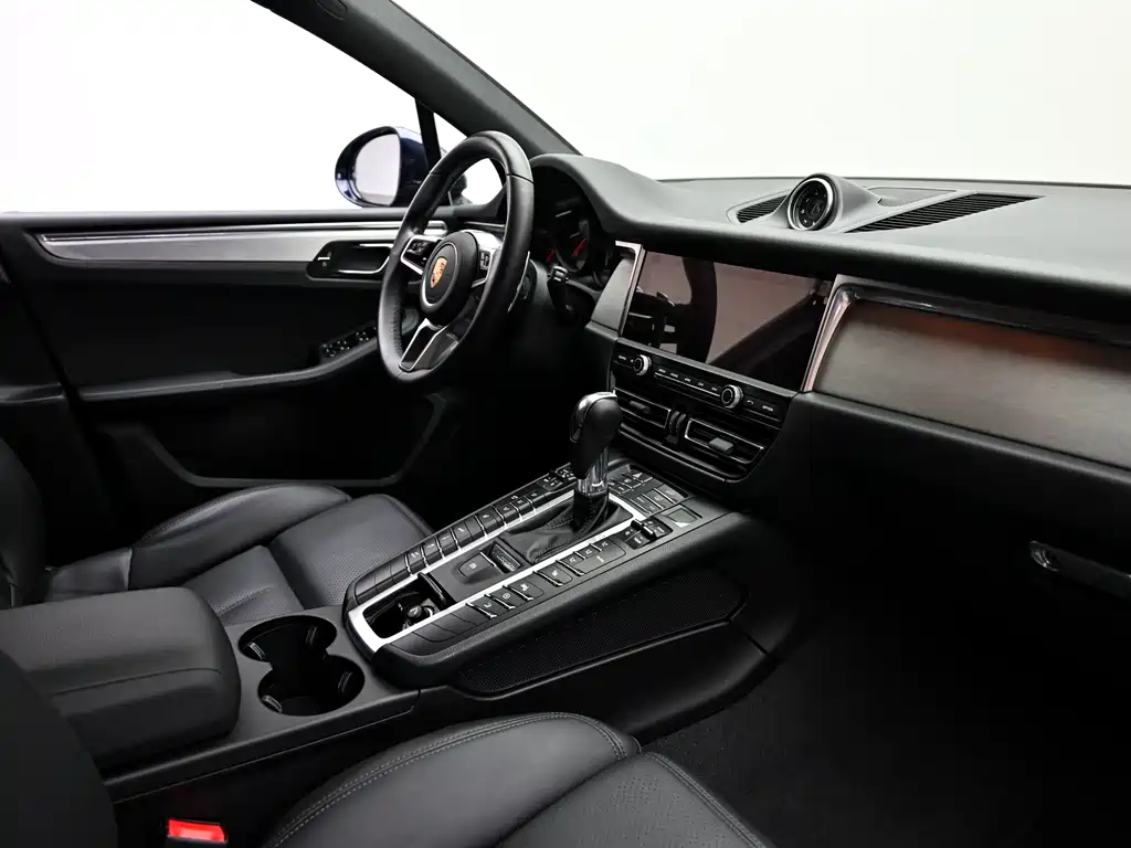 Porsche Macan 2020 — фото 12