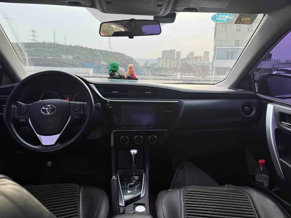 Toyota Corolla 2019 — фото 6