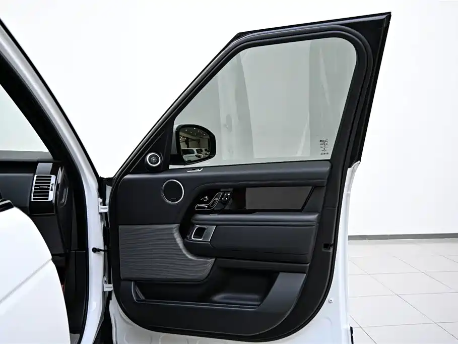 Land Rover Range Rover 2022 — фото 15