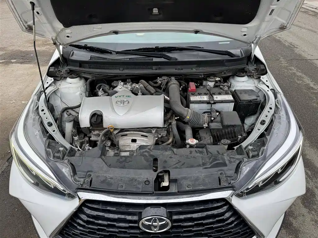 Toyota Yaris L 2021 — фото 13