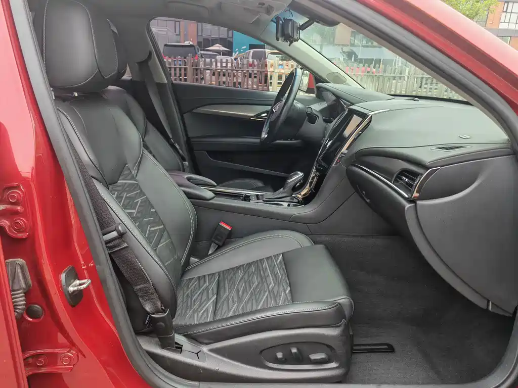 Cadillac ATS-L 2017 — фото 15