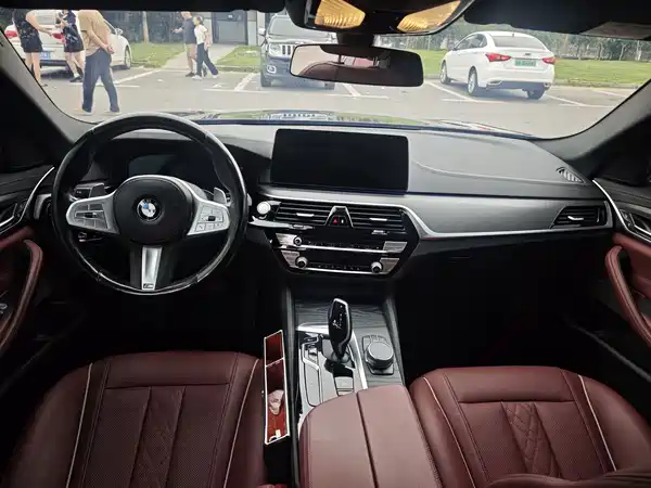 BMW 5 Series 2023