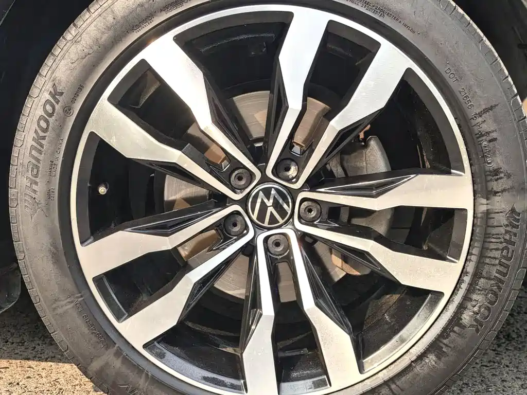 Volkswagen Tiguan L 2021 — фото 15