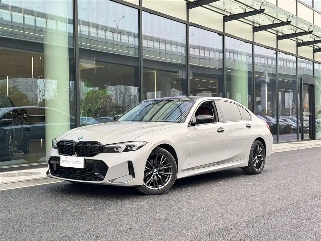 BMW 3 Series 2023 — фото 1