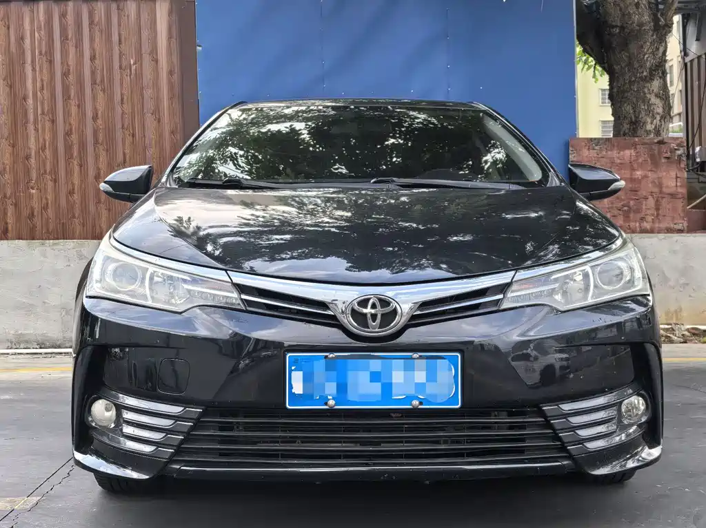 Toyota Corolla 2017 — фото 2