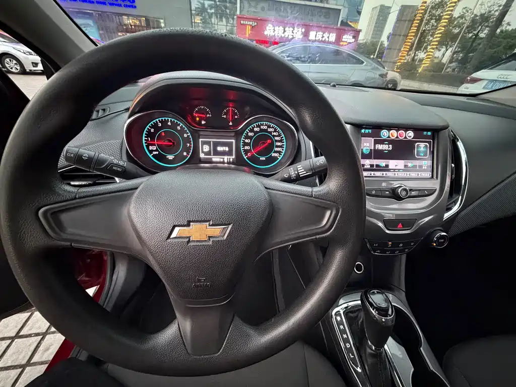 Chevrolet Cruze 2017 — фото 15