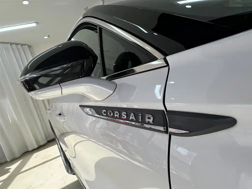 Lincoln Corsair 2023 — фото 25