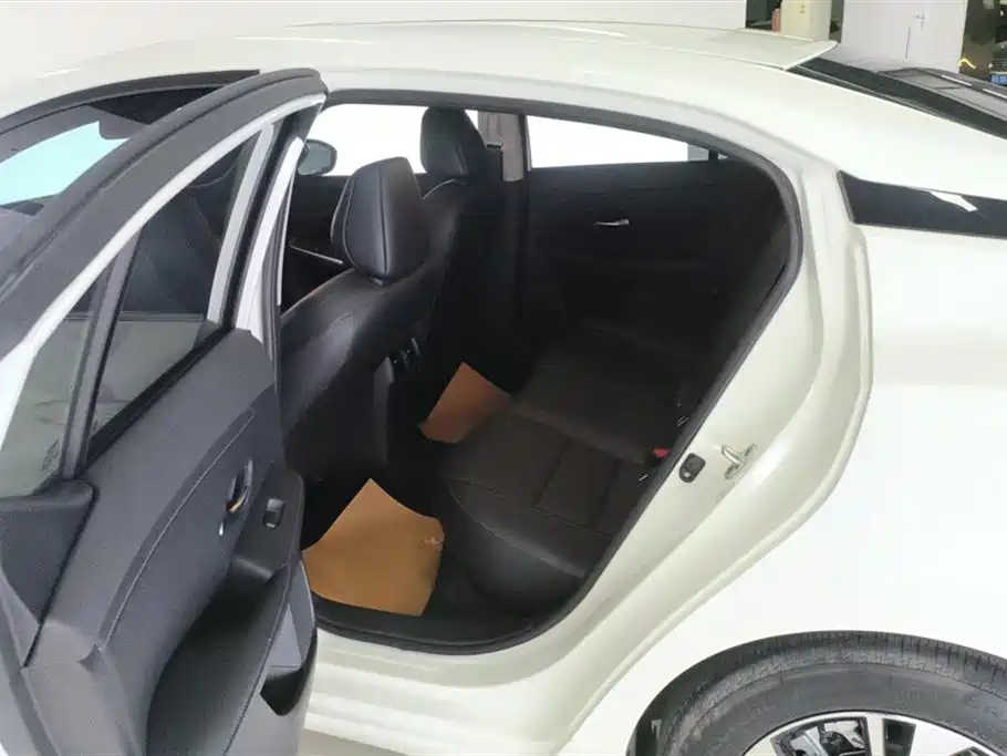 Nissan Sylphy 2023 — фото 11