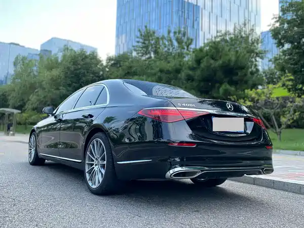 Mercedes-Benz S-Class 2023