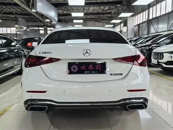 Mercedes-Benz C-Class 2024