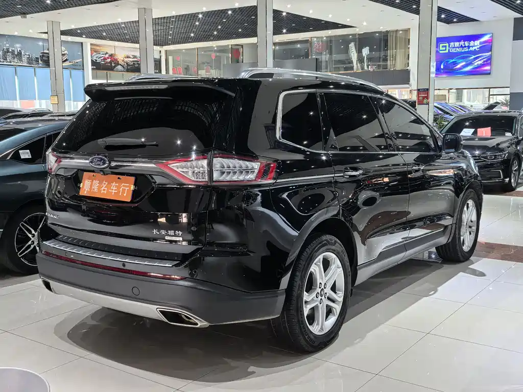 Ford Edge 2018 — фото 4