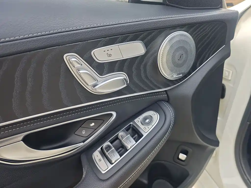 Mercedes-Benz C-Class 2017 — фото 15