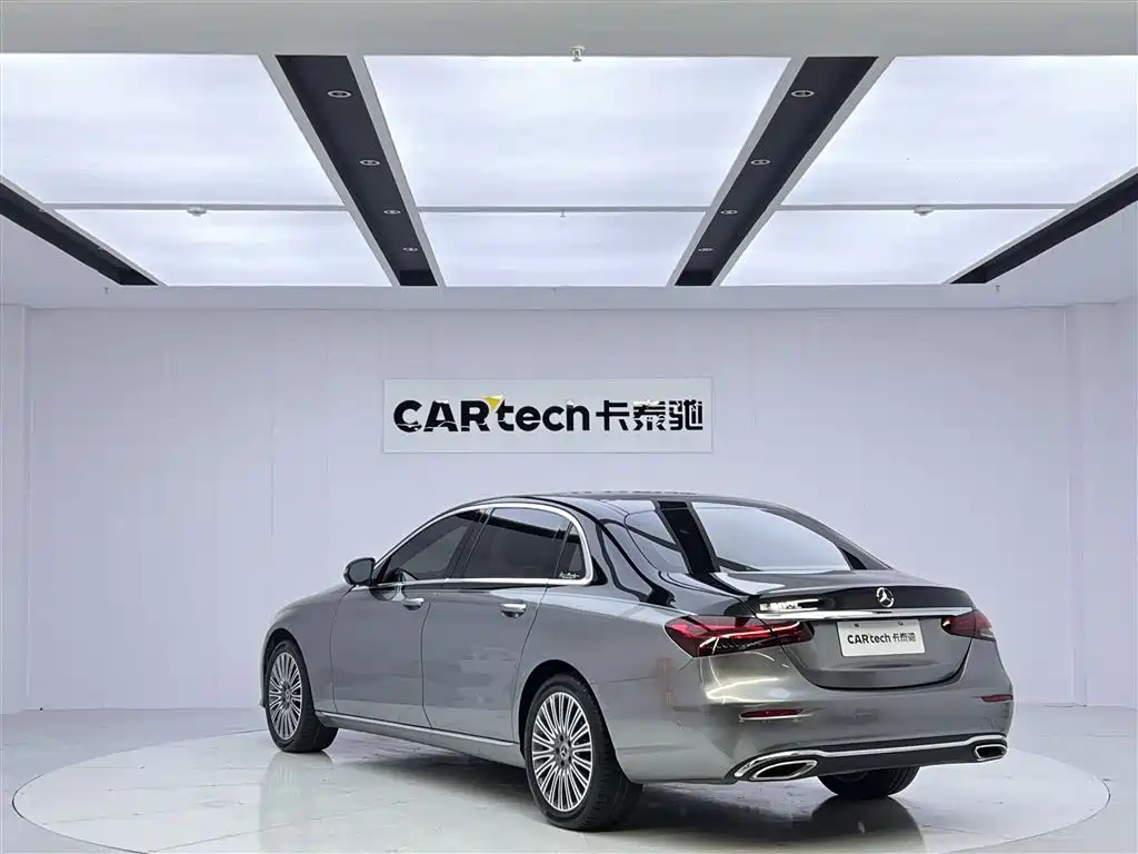 Mercedes-Benz E-Class 2023 — фото 7