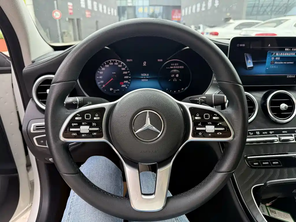 Mercedes-Benz C-Class 2019 — фото 11
