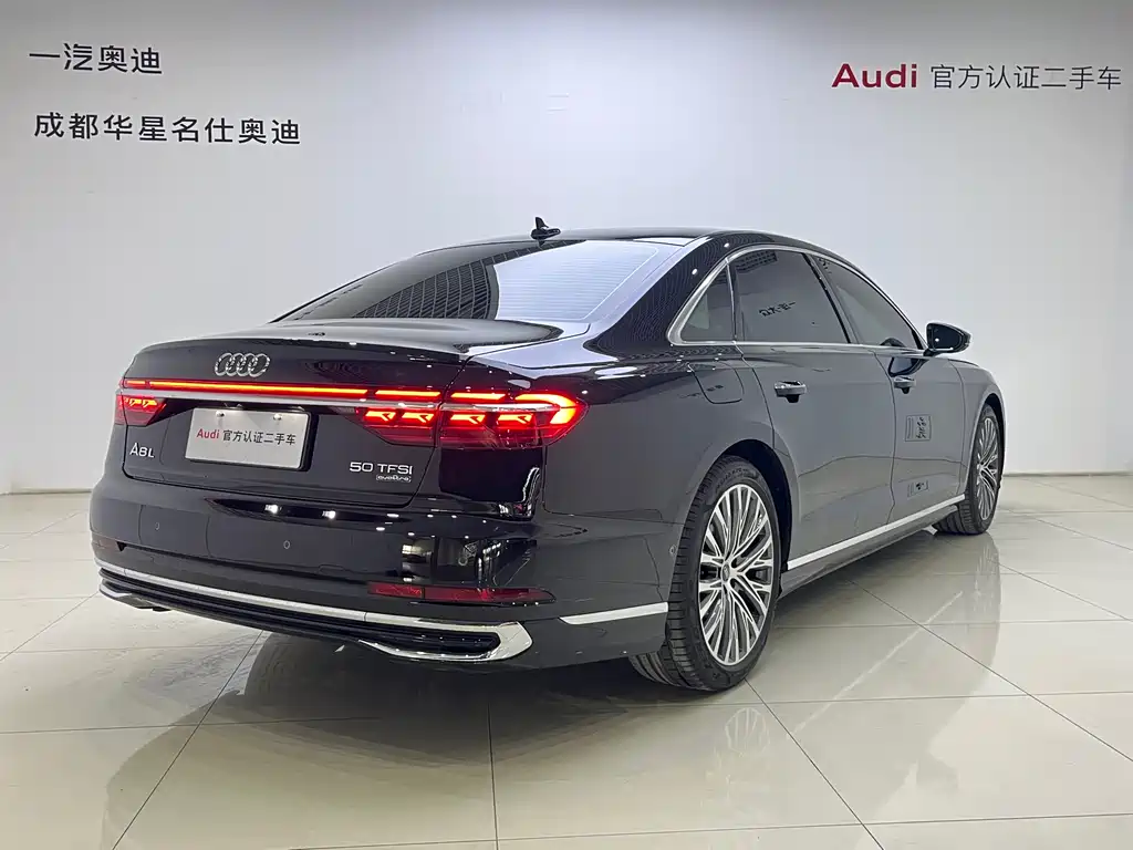 Audi A8 2022 — фото 4