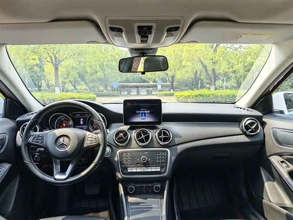 Mercedes-Benz GLA 2018 — фото 14