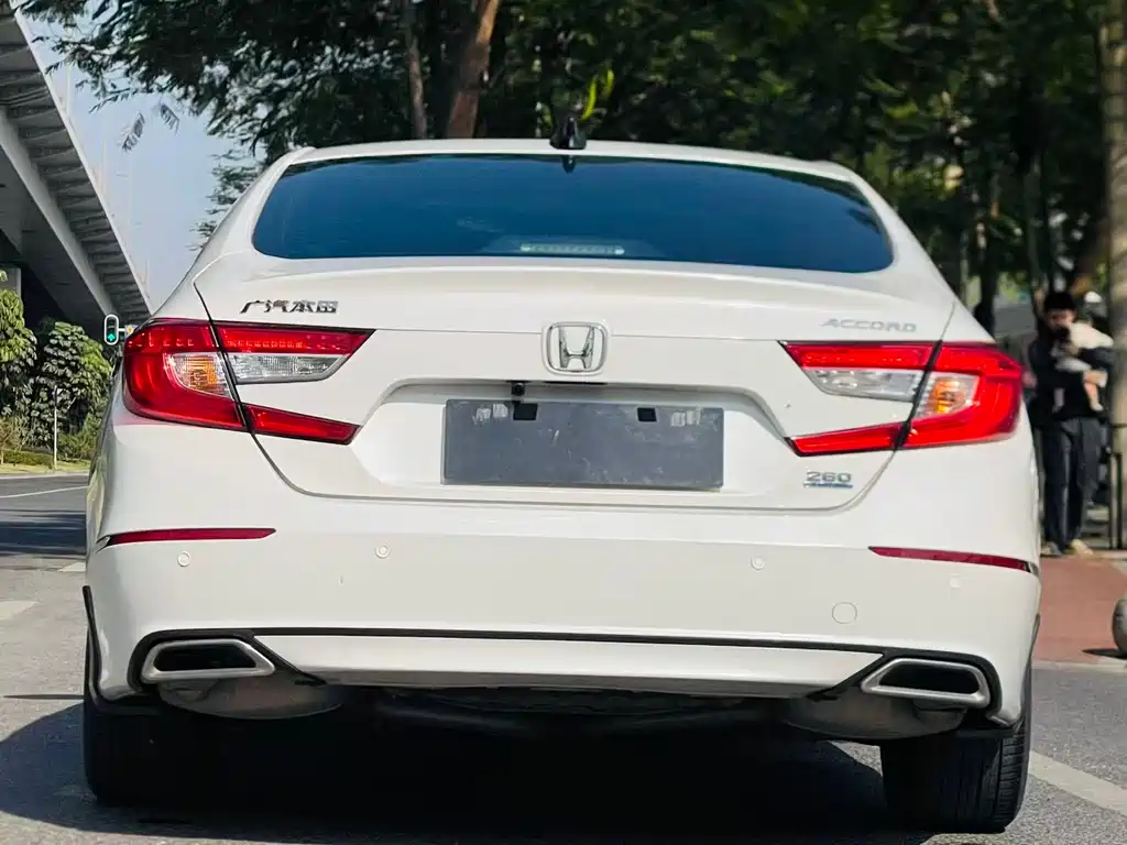 Honda Accord 2020 — фото 11