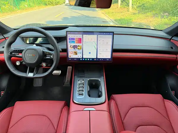 Xiaomi SU7 2024